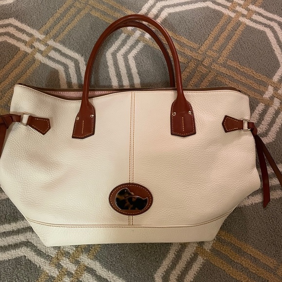 Dooney & Bourke - Picture 2 of 5